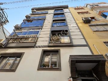 Karşıyakada Satılık Daire 2+1 Kapalı Mutfak Goncalarda