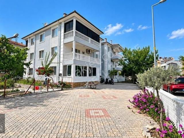 Karaçalı Mahallesi'nde Satılık Geniş 3+1 Daire