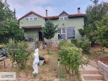 Karaçam'da Kiralık Müstakil Bahçeli 4+2 Dubleks Villa