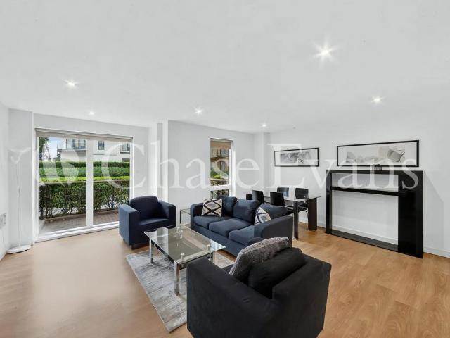 Kara Court, Caspian Wharf, 15 Seven. 2 bed flat to rent £2,817 pcm £650 pw