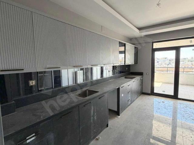 KARACAAHMET'2DE SATILIK 3+1 ÖNÜ AÇIK FERAH DAİRE