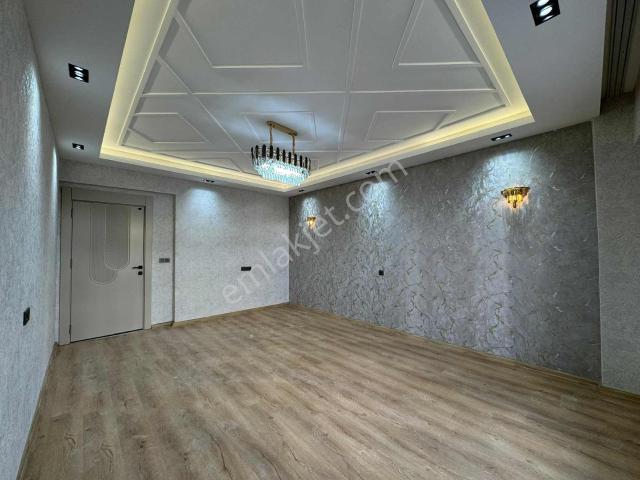 Karacaahmet 2.bölgede Ultra Lüks 2.5+1 Kiralık Ara Kat Daire memur Şartlı