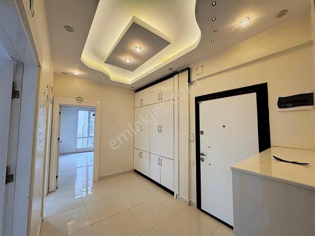 Karacaahmet Mah'de 3+1 Ara Kat Masrafsız Bakımlı Satılık Daire