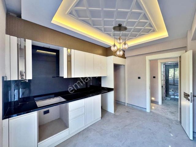 Karacaahmet Park Cepheli Az Katlı Sıfır Emsallerinden Geniş 2+1