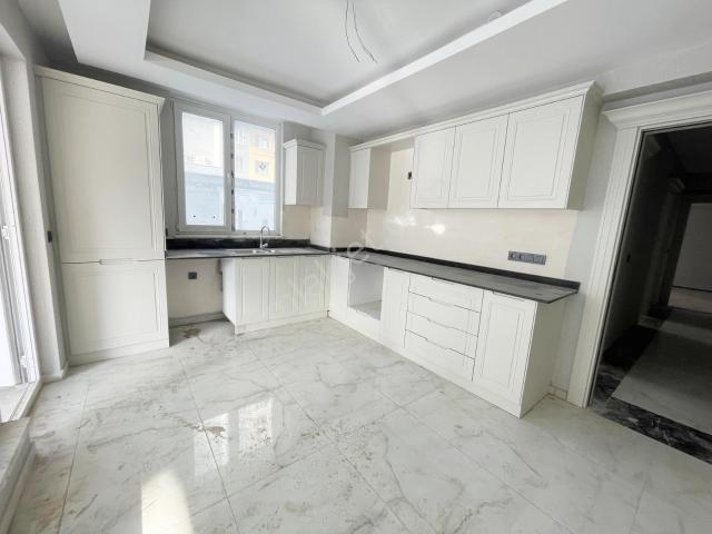 Karacaahmet'te Gözde Cephe Y.ısıtma Geniş Balkon Sıfır 3+1 Daire