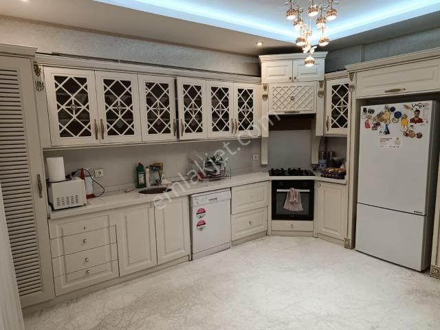 Karacaahmet'te Süperlüx Geniş 4+1 Masrafsız Daire