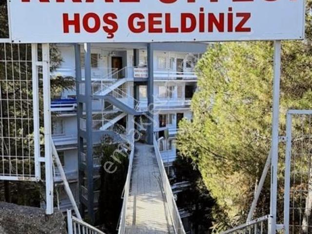 Karacaali Kral Sitesinde Denize Sıfır Satılık Daire