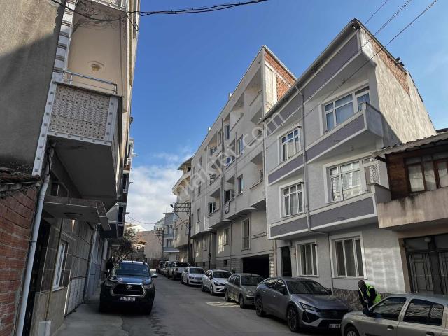 Karacabey Nasrettin'de Otoparklı 3+1