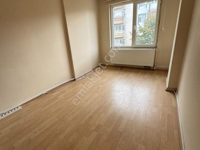 Karacaibrahim Mahallesi 2+1 Satılık Daire