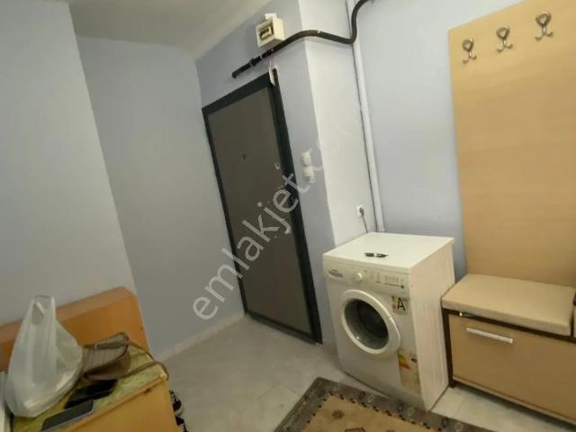 Karacaibrahim Mahallesi'nde 2+0 Eşyalı Kiralık Daire