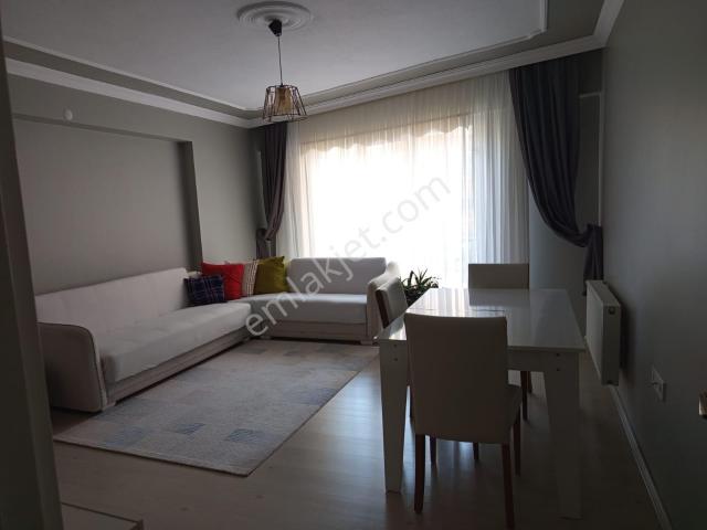 Karacaibrahim Mahallesinde Satılık 2+1 Daire
