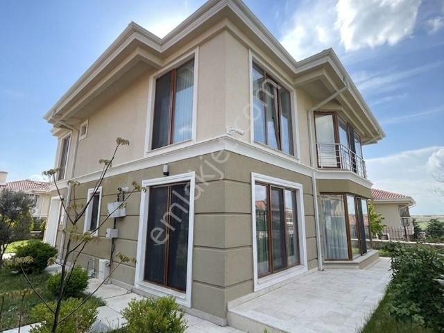 Karacakaya Mebuskentte Geniş Bahçeli, Ferah 3+1 Villa