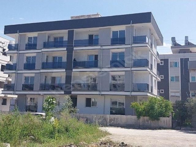 KARAAGAC KONARLI MAH. 20 METRELIK YOLA VE LOUQ CAFEYE YAKIN DAIRE SATILIKTIR.