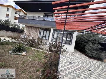 Karaaslan Mahallesi Şelale Caddesi Dibi Müstakil Vilya