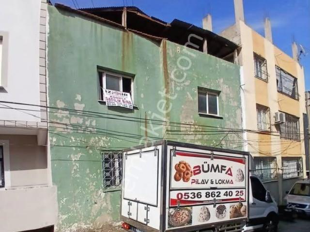 Karabağlar Abdi İpekçi'de 126 M² 2+1 Satılık Müstakil Ev