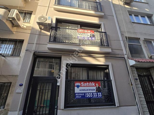 Karabağlar Bahçeli Evlerde D.gazlı Eşyalı Kiralık 2+1 Daire