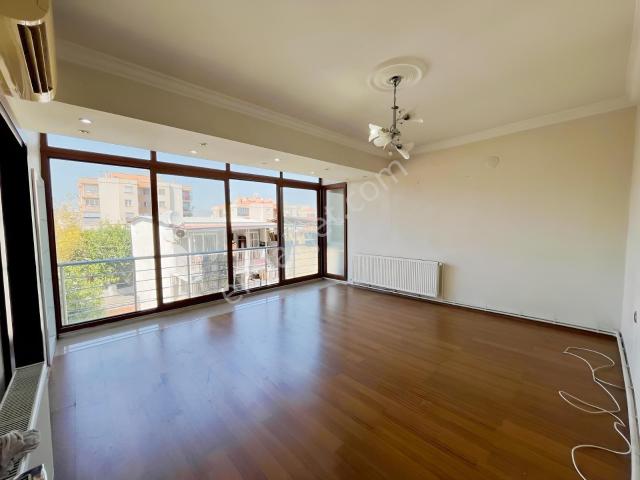 Karabağlar Eserkentde 3+1 Ara Kat 120 M² Doğalgazlı Daire