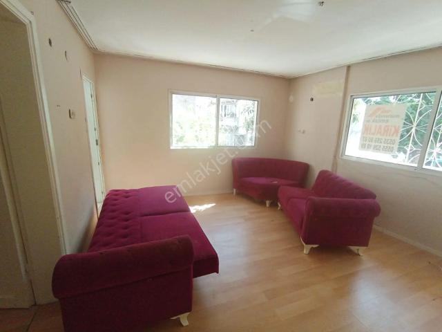 Karabağlar Günaltay Mah. 2+1 120 M2 Müstakil Kiralık Ev