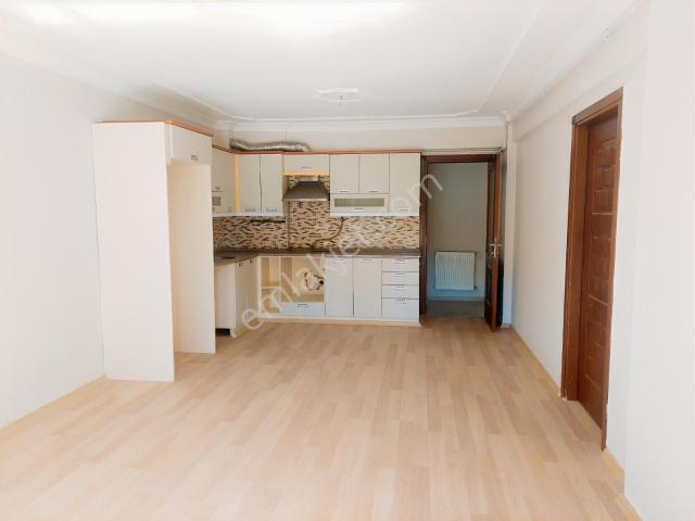 Karabağlar Sevgi Mah.de 2+1 Site İçersinde Kiralik Daire