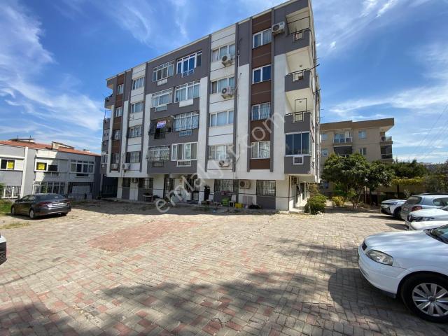 Karabağlar Sevgi Mahallesinde Satılık 3+1 Ferah Daire