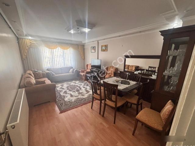 Karabağlar Tahsinyazıcı Mahallesinde 3+1 Arakat Satılık Daire