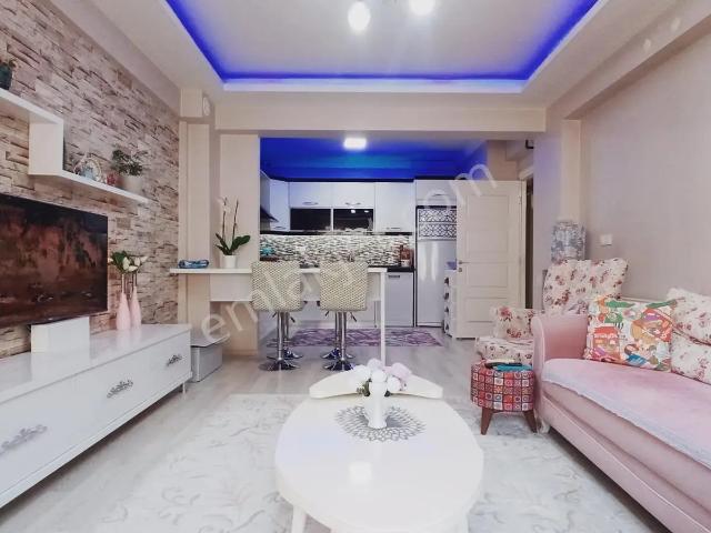 Karabağlar Yeşillik Cad.ne 400 M Yeni Binada Satılık Geniş 2+1