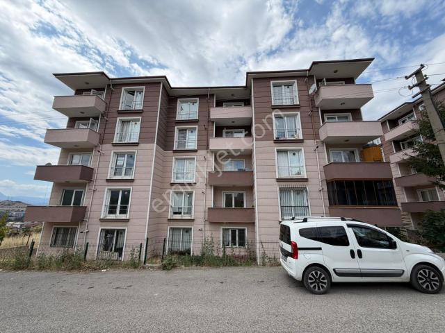 Karabük 100.yıl Mahallesinde Ara Kat Eşyalı Geniş 1+1daire Satılıktır