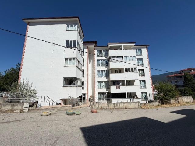 Karabük 100.yıl Mahallesinde Eşyalı 1+1 Kiralıktır