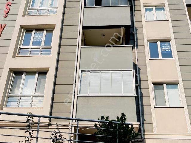 Karabük 100.yılda Mehmet Uğur Emlaktan Kiralık 3+1 Ara Kat Daire
