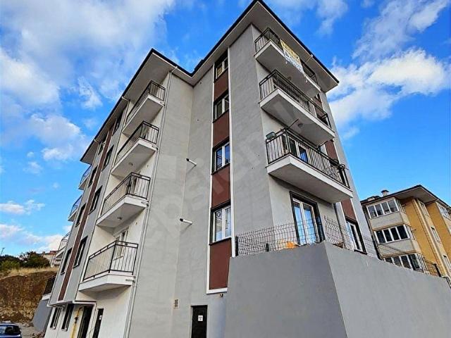 KARABÜK 100.YIL MAH. SIFIR 1+1 AİLE BİNASI YERDEN ISITMA