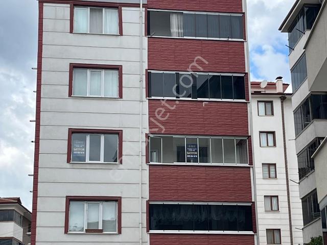 Karabük 5000 Evler Cumhuriyet Mah Satılık 2+1 Ara Kat Daire