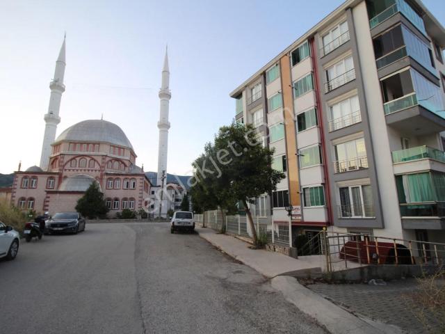 Karabük 5000 Evler Vahdet Cami Yanında Kiralık 2+1 Ara Kat Dair