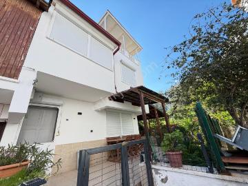 Karaburun Ayıbalığı'nda 3+1 Full Eşyalı Satılık Villa