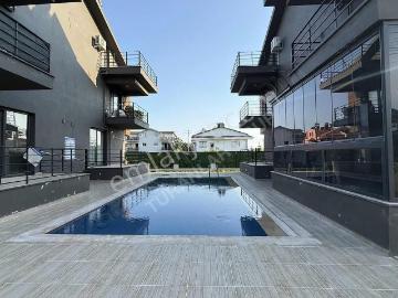 Karagedik'te Havuzlu, 3+1 Dubleks Kiralık Daire