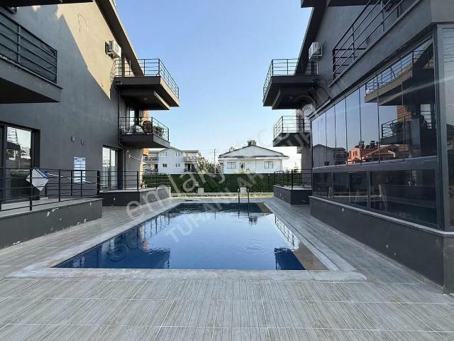 Karagedik'te Havuzlu, 3+1 Dubleks Kiralık Daire