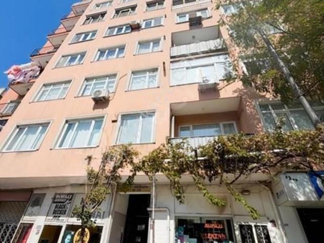 Karadağ Gayrimenkulden Atatürk Caddesinde 2+1 Eşyalı Daire