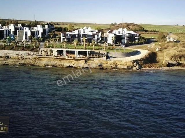 Karaevli Sahili Denize Sıfır Havuzlu Lüks 6+1 Villa Full Eşyalı