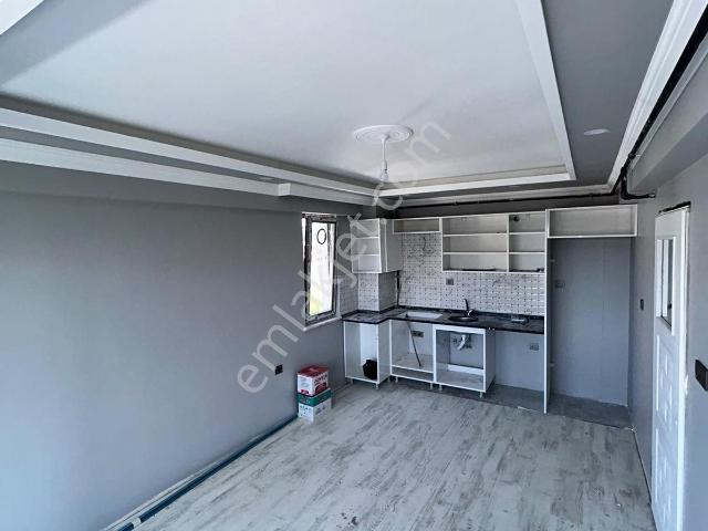Karaköyde Şehir Ve Doğa Manzaralı, Geniş Balkonlu 1+1 Daire!