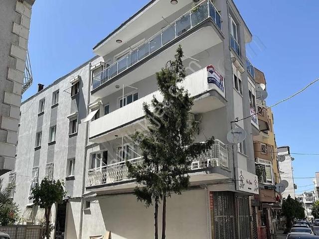 Karakol Sokağında Geniş Ferah 2+1 Daire