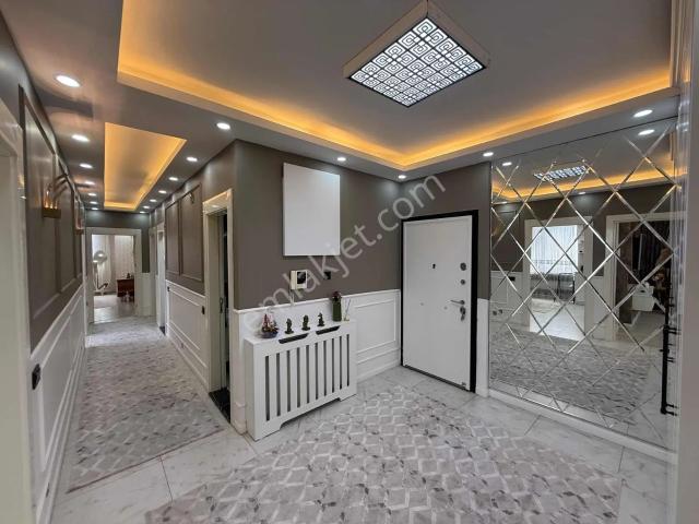 Karaköprü 35 M.çankaya Mh. Geniş Bakımlı Masrafsız Lüx 4+1 Daire
