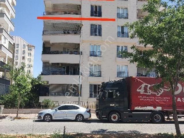 Karaköprü Atakent Mahallesi Diş Hastanesi'nin Yanında Satılık 3+1 Daire