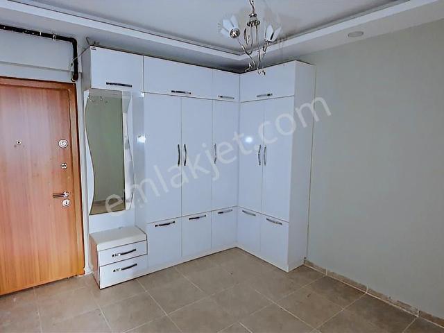 Karaköprü Diş Hastanesi 600m Yukarısı Satılık 1+1 Cadde Üstü