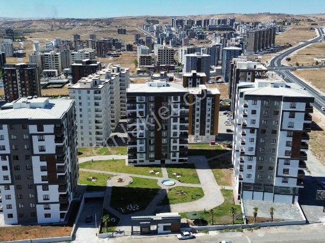 Karaköprü Mehmetçikte Kiralık 5+1 | Kapalı Otoparklı | Güvenlikl