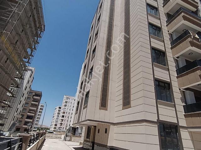 Karaköprü Mesire Arkası 2+1 Giriş Kat