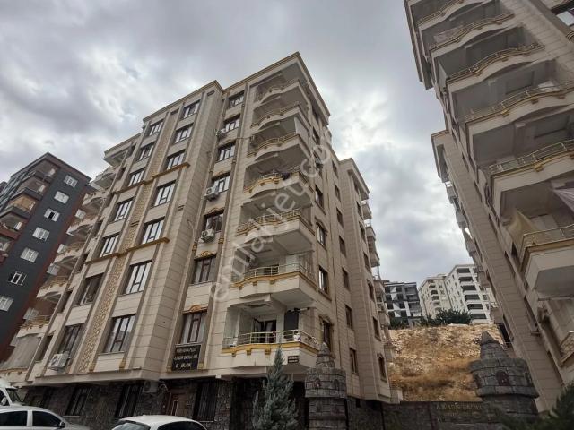 Karaköprü Narlıkuyu'da 2+1 Geniş Balkonlu Kiralık Daire