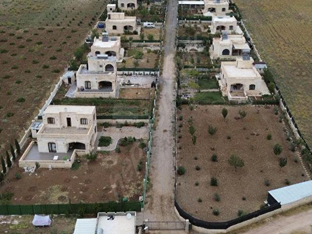 KARAKÖPRÜ SANCAKDA MERKEZE YAKIN DOĞAYLA İÇİÇE BİR YAŞAM ALANI