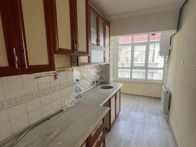 Karakaya Emlak’tan Şentepede Üst Kat Kiralık Daire