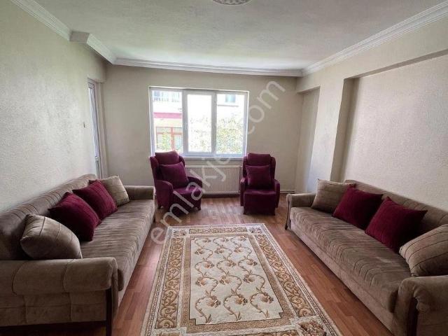 Karakaya Emlak Ofisinden Askeriye Karşısı Eşyalı Daire