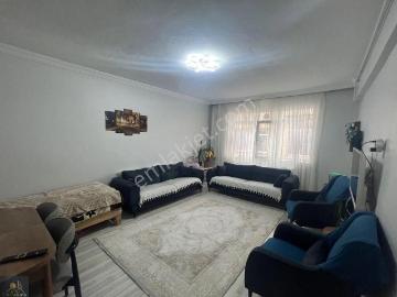 Karakaya Emlak Ofisinden Kurtuluşta Ara Kat Daire