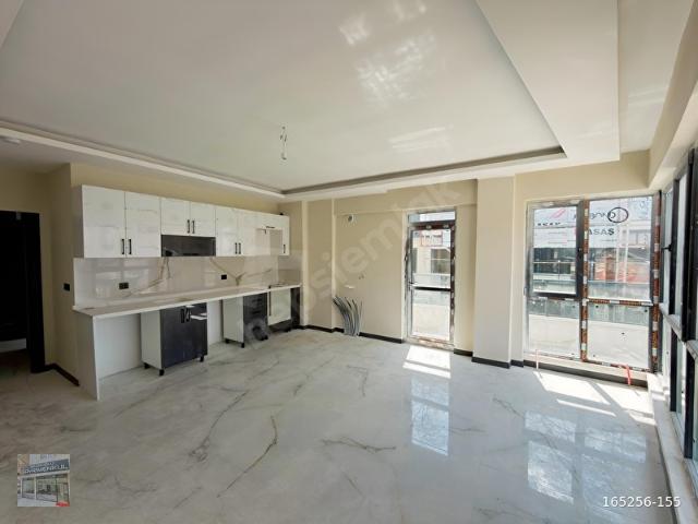 KARAKAYADA BAĞLUM BULVARI ÜZERİ EN ÜST KAT 2+1 SATILIK DAİRE